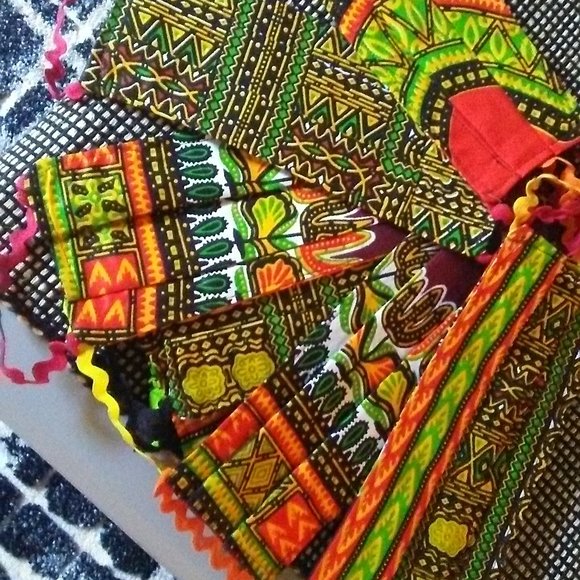 Afro-Inspired Face Masks - Picture 6 of 7